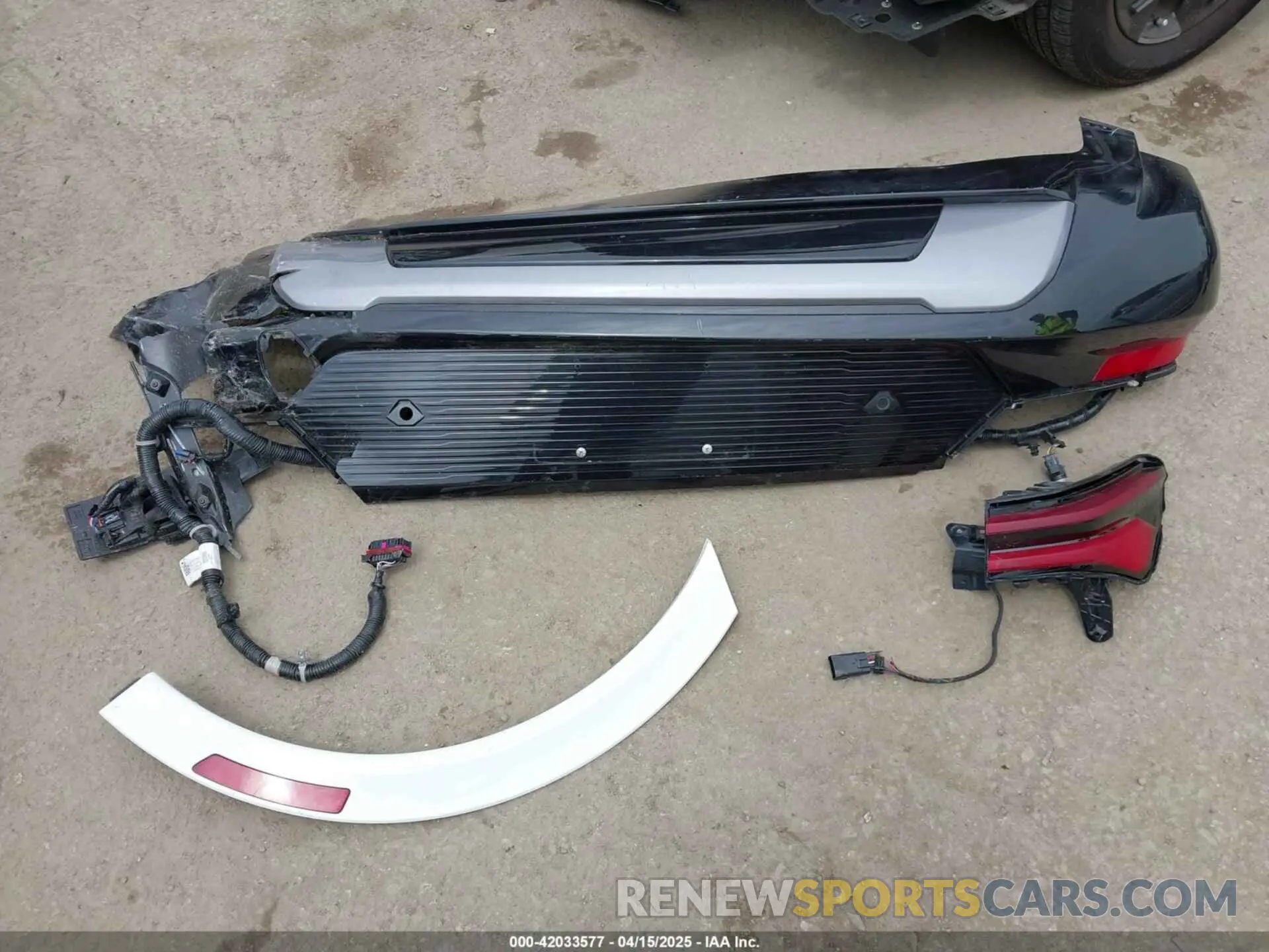 12 Photograph of a damaged car 3GN7DLRP8RS248224 CHEVROLET EQUINOX EV 2024
