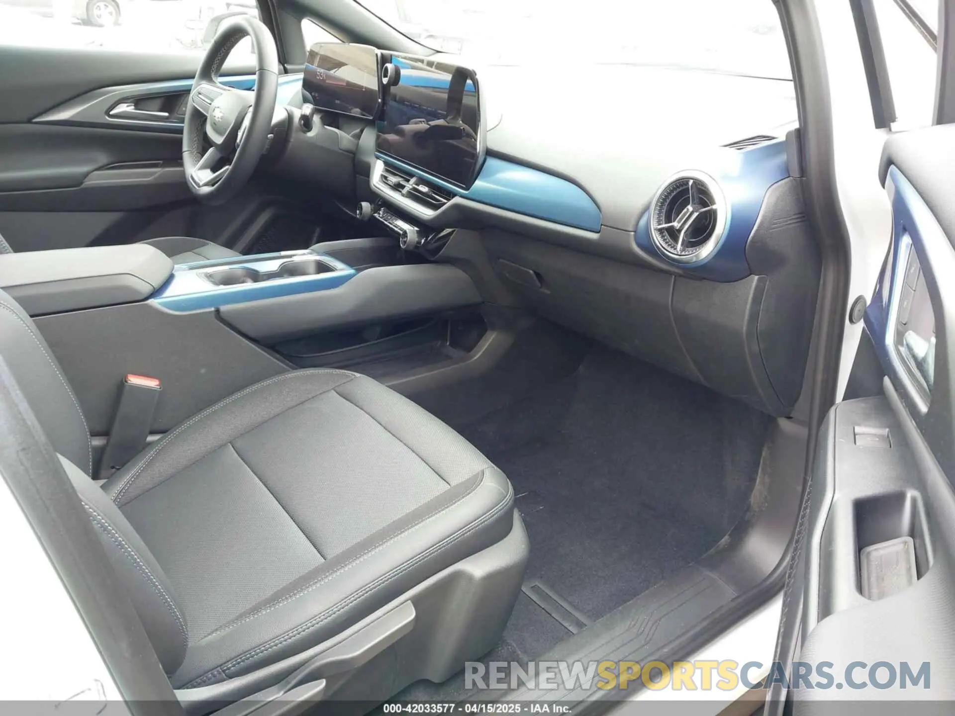 5 Photograph of a damaged car 3GN7DLRP8RS248224 CHEVROLET EQUINOX EV 2024