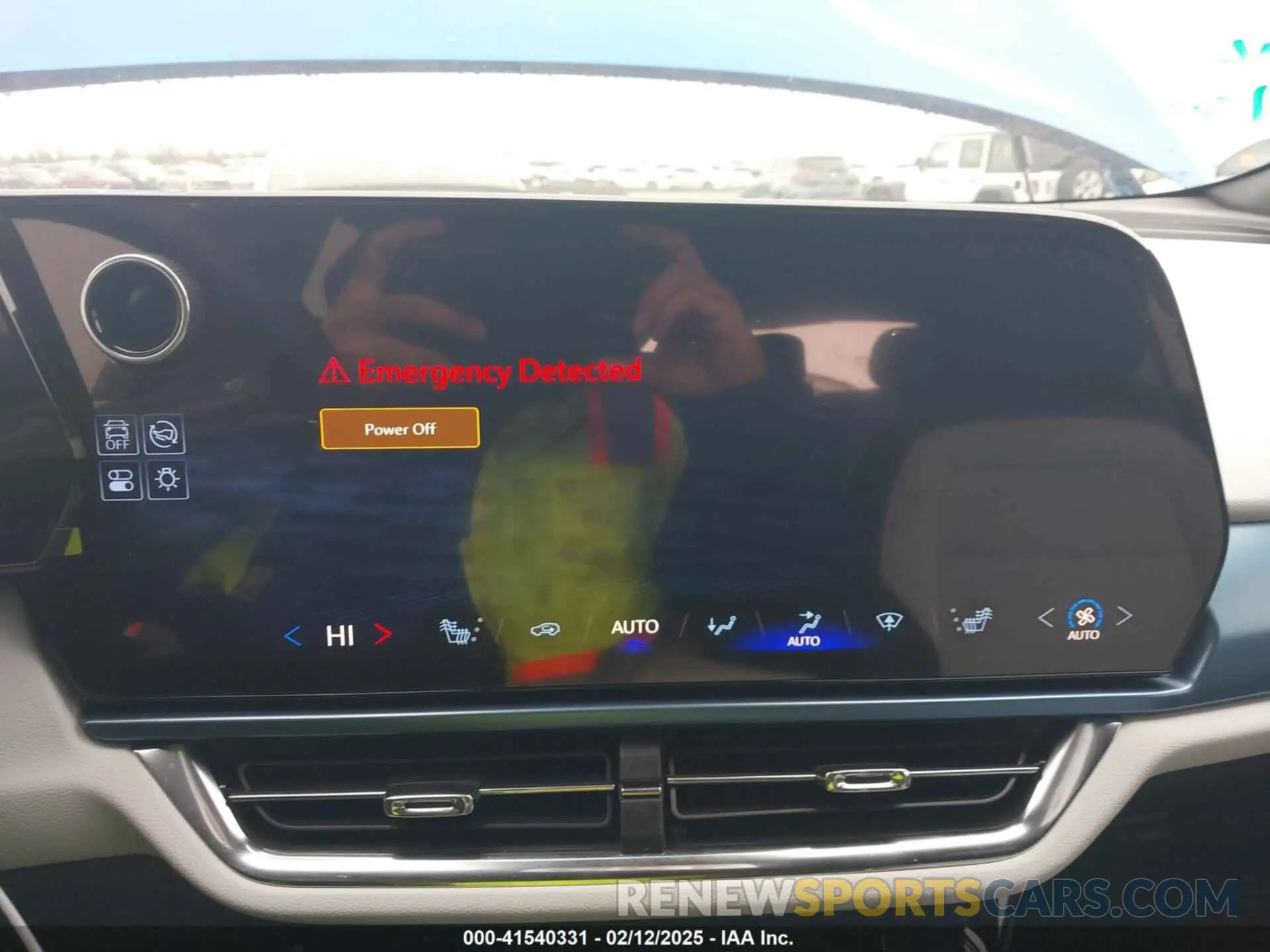 19 Photograph of a damaged car 3GN7DLRR6RS296807 CHEVROLET EQUINOX EV 2024