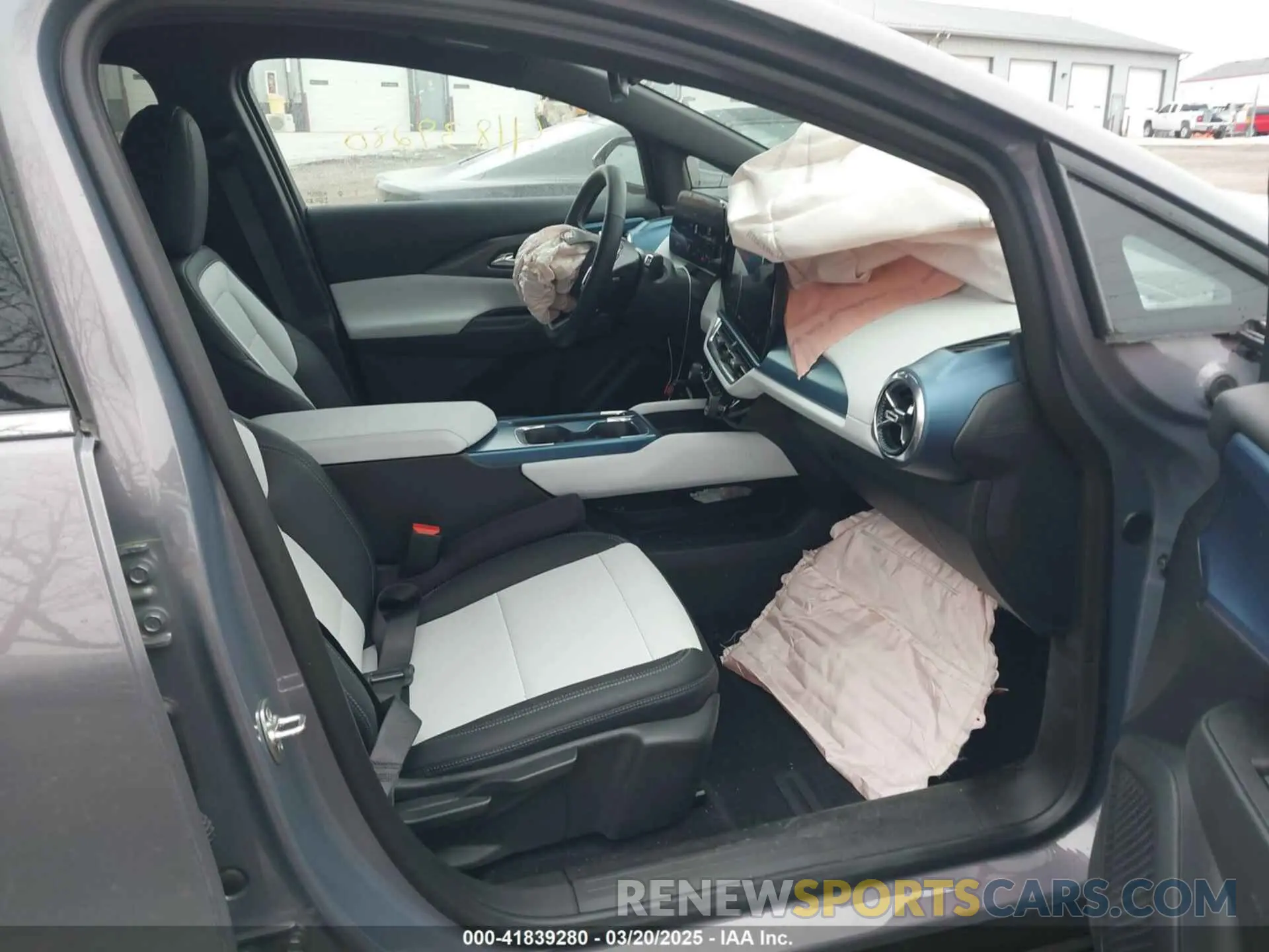 5 Photograph of a damaged car 3GN7DLRR6RS297455 CHEVROLET EQUINOX EV 2024