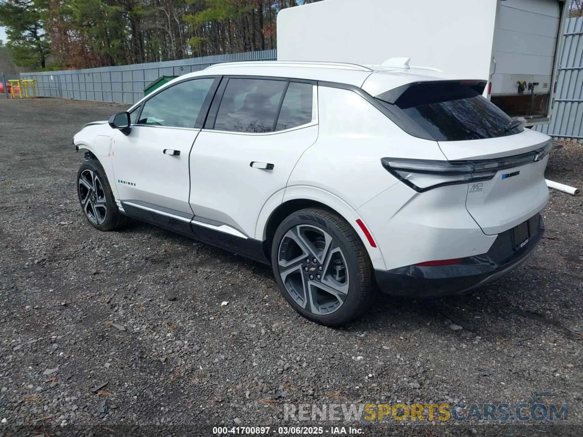 3 Photograph of a damaged car 3GN7DMRP0RS295799 CHEVROLET EQUINOX EV 2024
