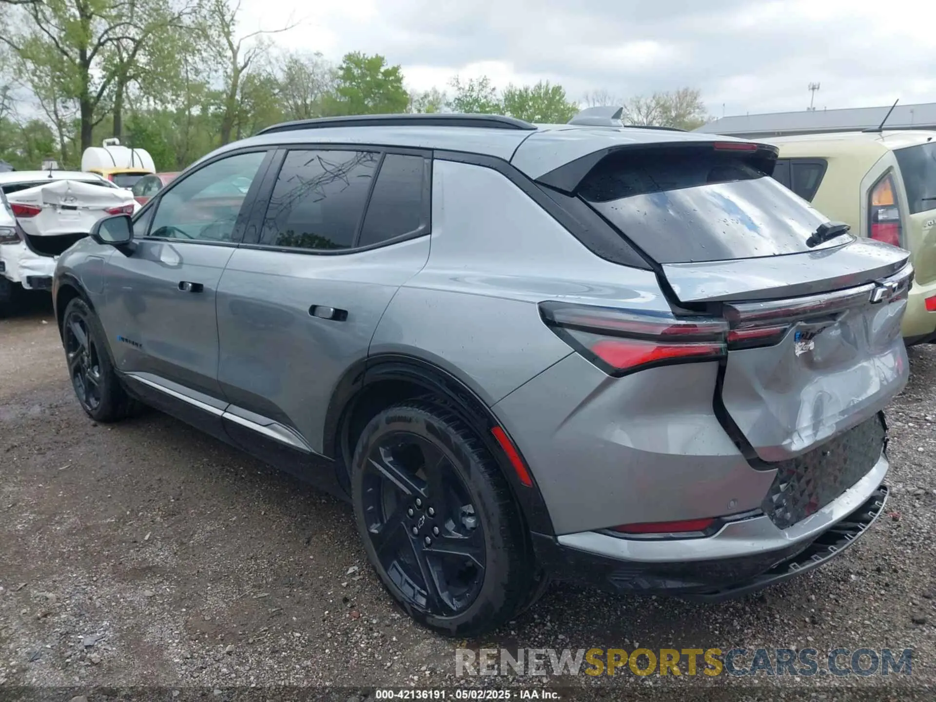 3 Photograph of a damaged car 3GN7DNRP1RS232880 CHEVROLET EQUINOX EV 2024