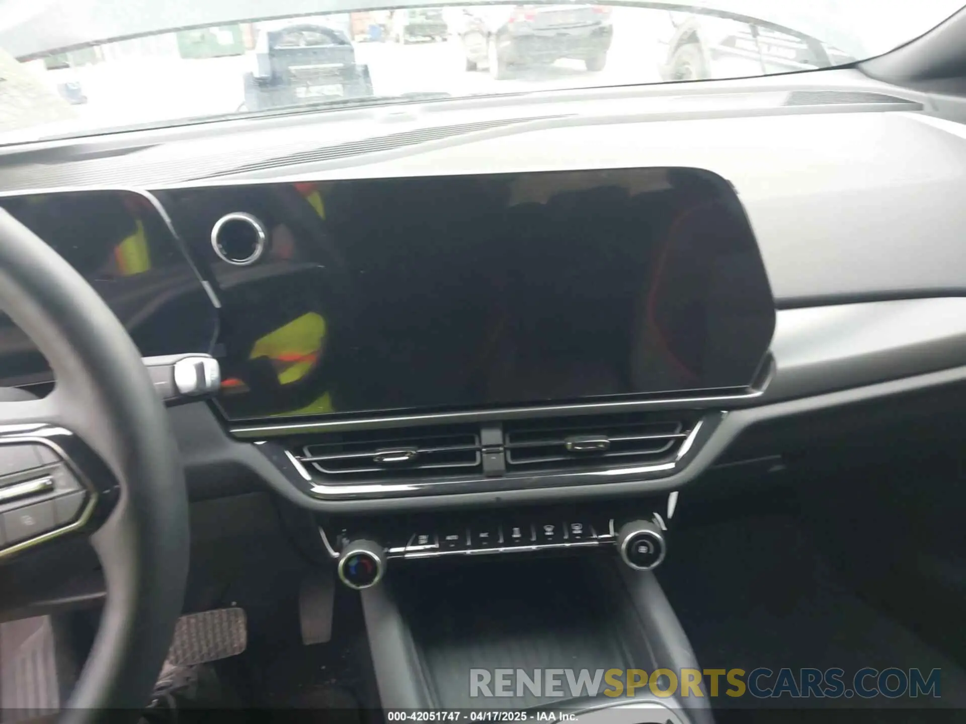 18 Photograph of a damaged car 3GN7DNRP4RS215216 CHEVROLET EQUINOX EV 2024
