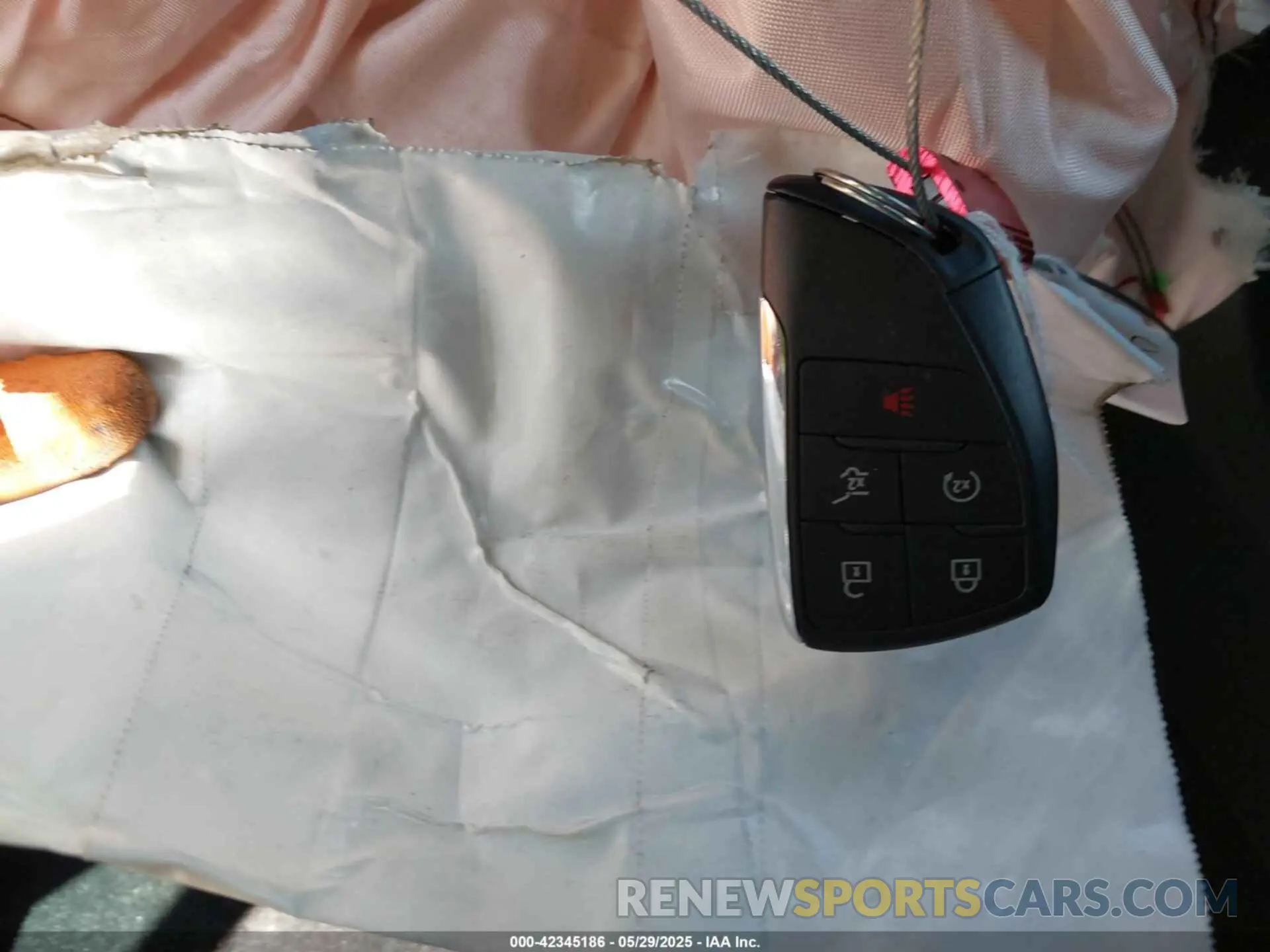 11 Photograph of a damaged car 3GN7DNRPXRS220775 CHEVROLET EQUINOX EV 2024