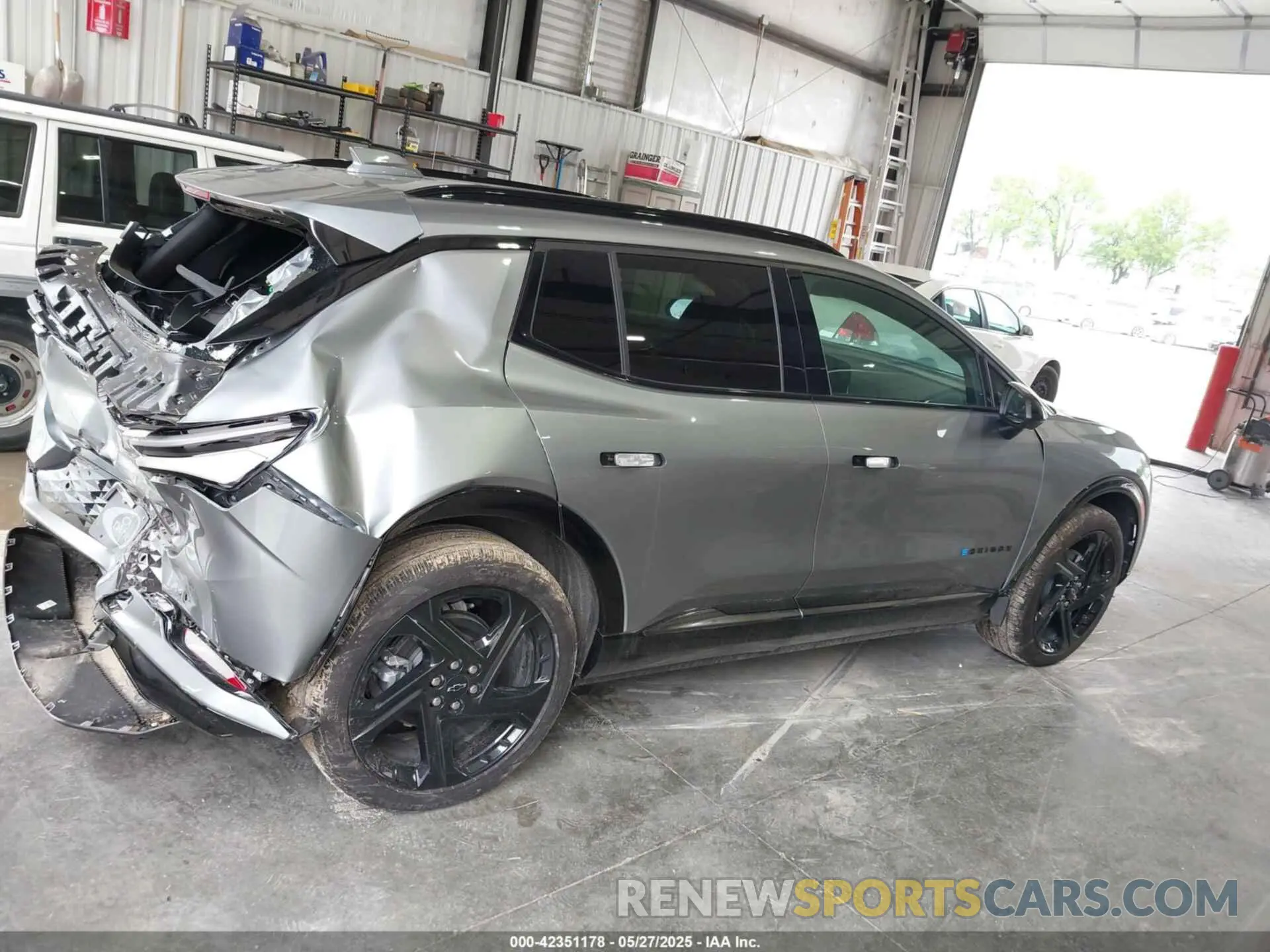 13 Photograph of a damaged car 3GN7DRRPXRS260653 CHEVROLET EQUINOX EV 2024
