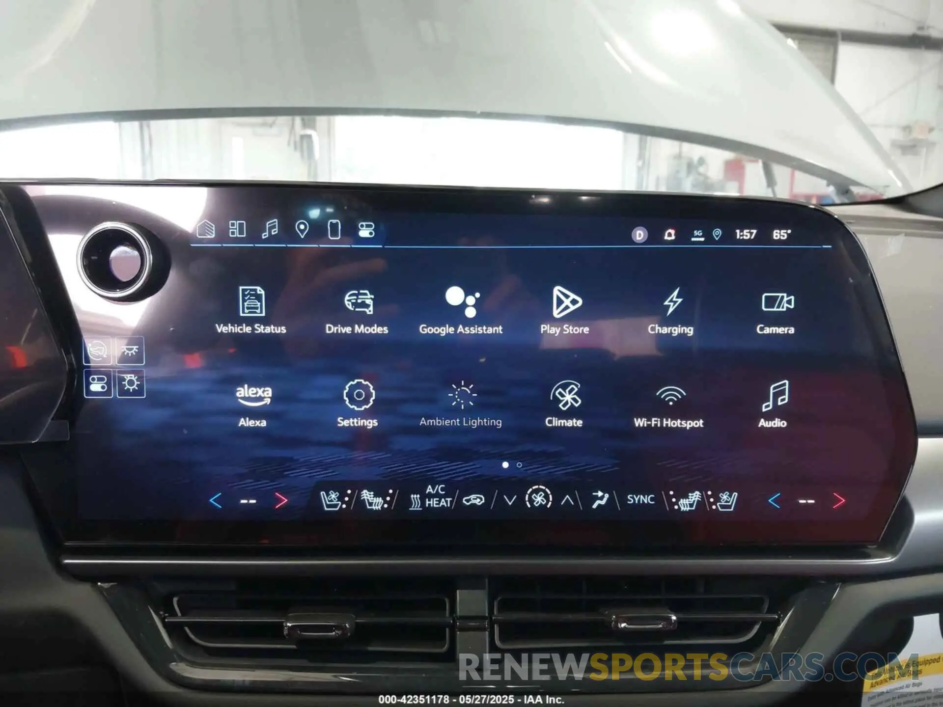 18 Photograph of a damaged car 3GN7DRRPXRS260653 CHEVROLET EQUINOX EV 2024