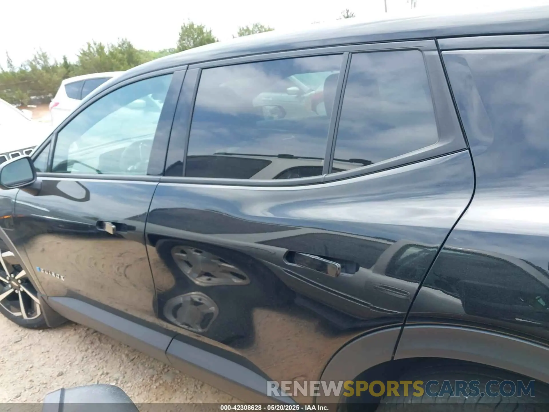 14 Photograph of a damaged car 3GN7DLRPXSS118287 CHEVROLET EQUINOX EV 2025