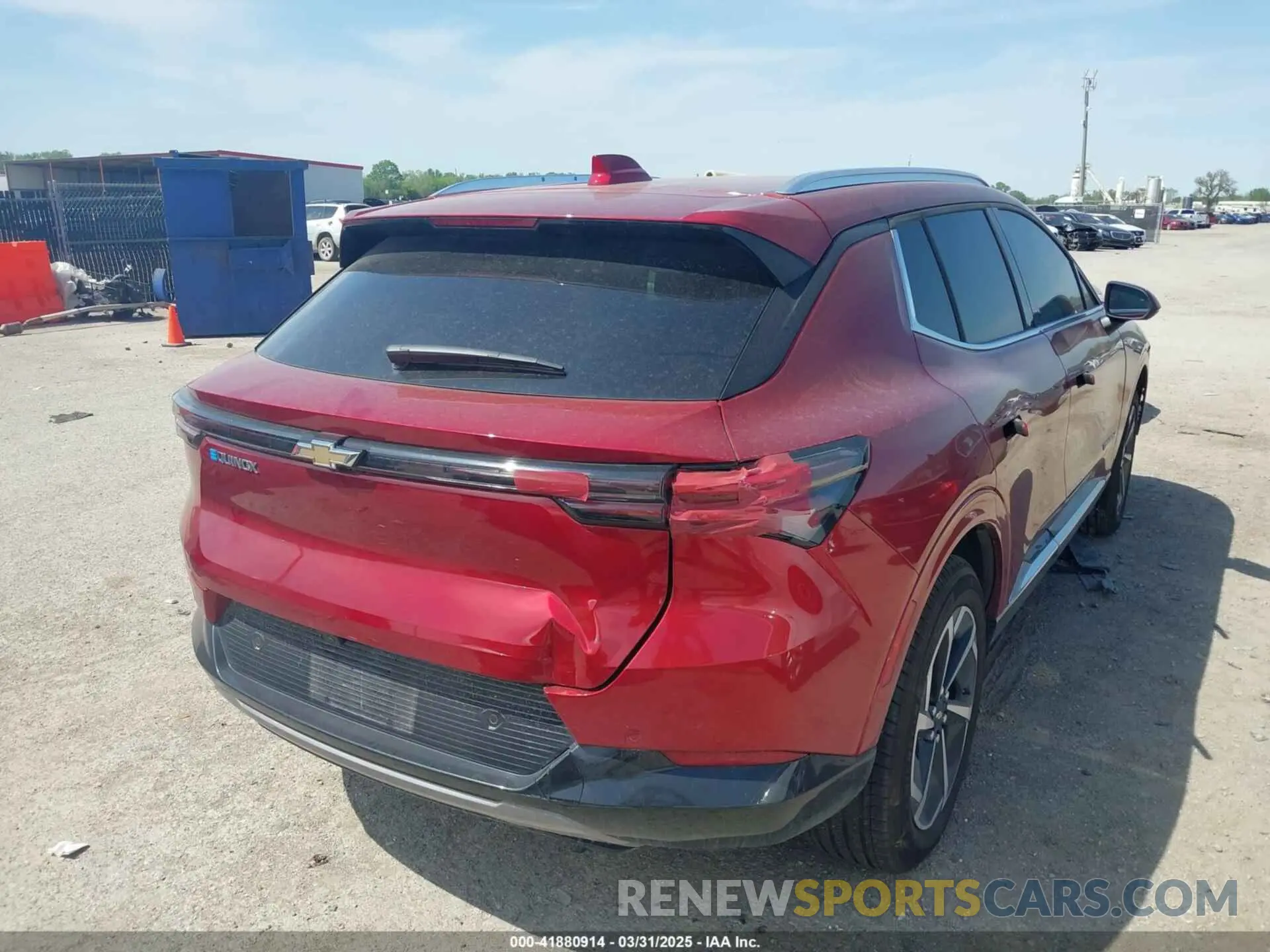 4 Photograph of a damaged car 3GN7DLRPXSS146025 CHEVROLET EQUINOX EV 2025