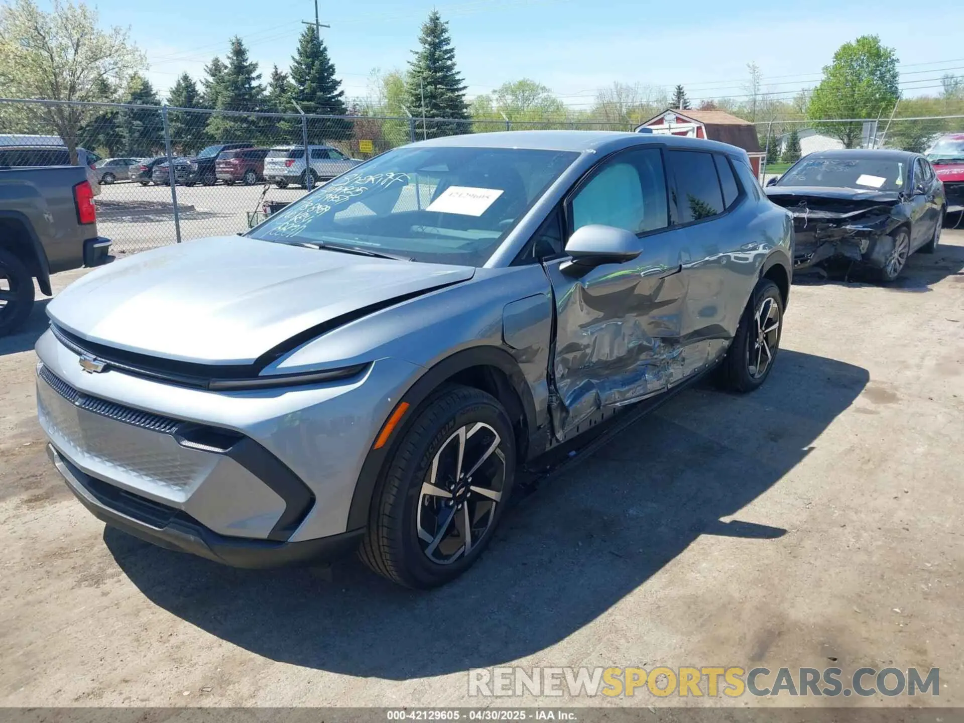 2 Photograph of a damaged car 3GN7DLRR9SS198571 CHEVROLET EQUINOX EV 2025