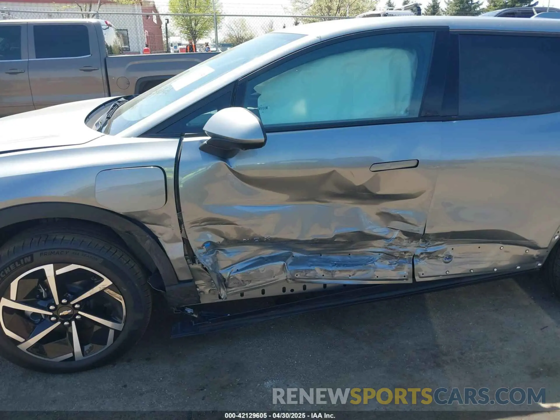 6 Photograph of a damaged car 3GN7DLRR9SS198571 CHEVROLET EQUINOX EV 2025