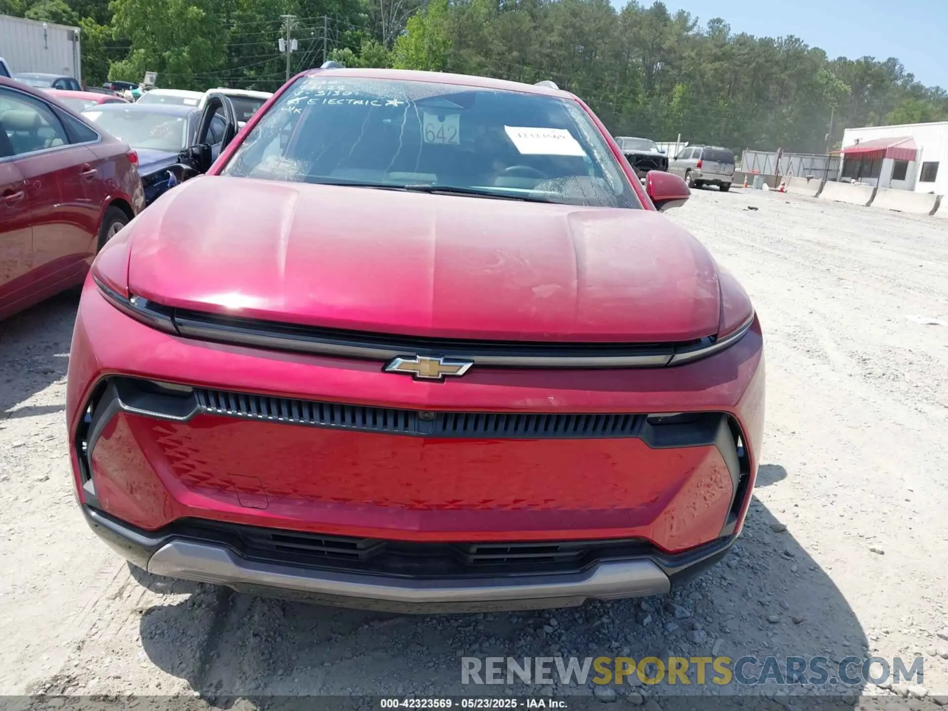 12 Photograph of a damaged car 3GN7DNRP3SS203130 CHEVROLET EQUINOX EV 2025