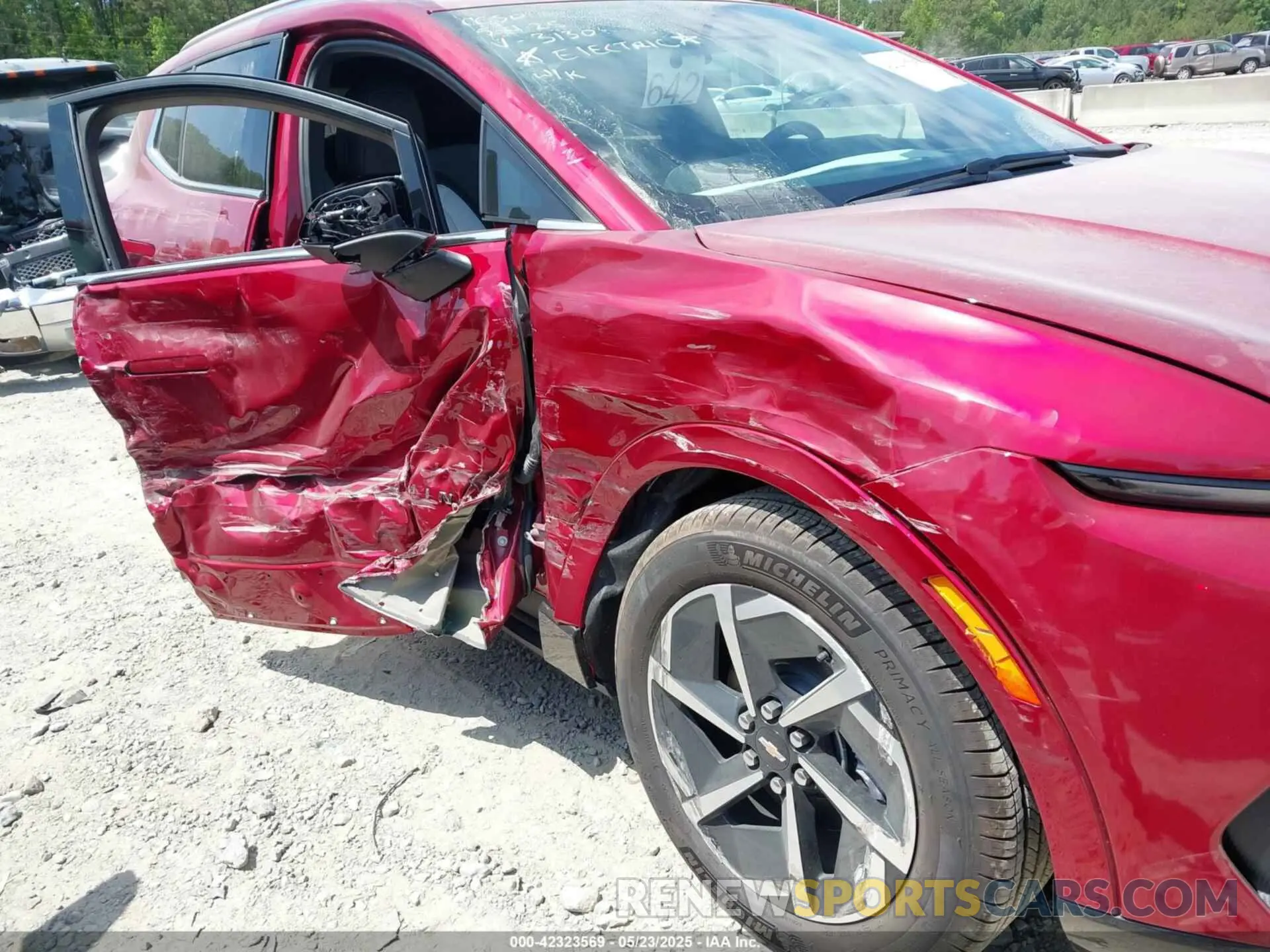 6 Photograph of a damaged car 3GN7DNRP3SS203130 CHEVROLET EQUINOX EV 2025