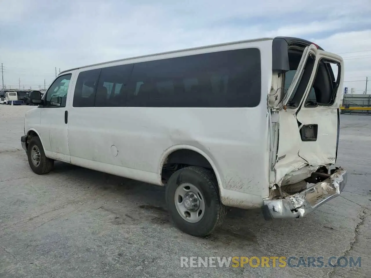 2 Photograph of a damaged car 1GAZGPFG0K1299835 CHEVROLET EXPRESS 2019