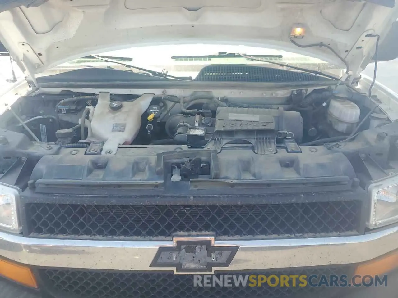 12 Photograph of a damaged car 1GAZGPFG4K1252856 CHEVROLET EXPRESS 2019