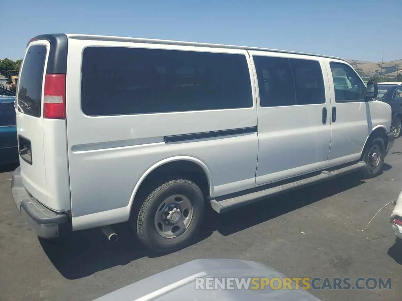 3 Photograph of a damaged car 1GAZGPFG4K1252856 CHEVROLET EXPRESS 2019