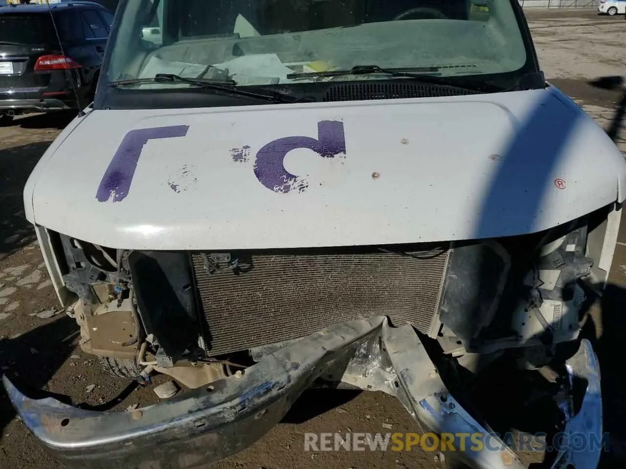 11 Photograph of a damaged car 1GB0GRFP5K1366526 CHEVROLET EXPRESS 2019