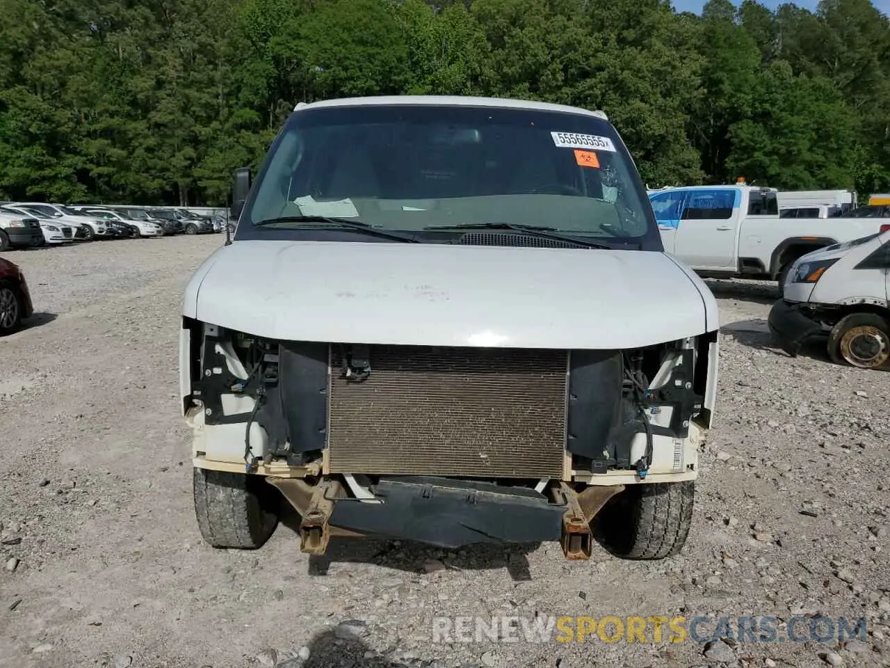 5 Photograph of a damaged car 1GCWGAF18K1371092 CHEVROLET EXPRESS 2019
