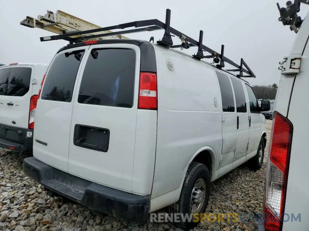 3 Photograph of a damaged car 1GCWGAFGXK1234224 CHEVROLET EXPRESS 2019
