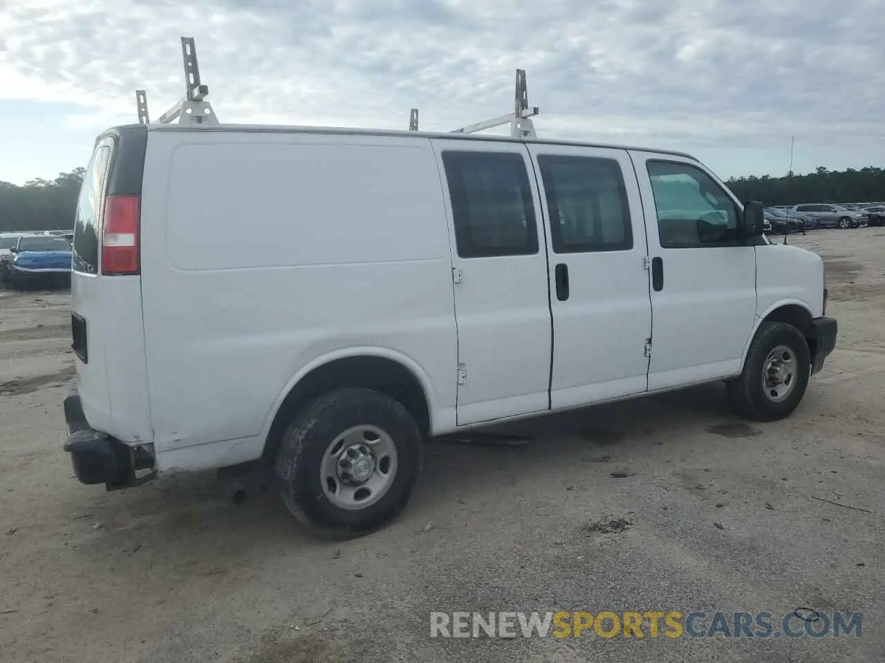 3 Photograph of a damaged car 1GCWGAFP1K1169683 CHEVROLET EXPRESS 2019