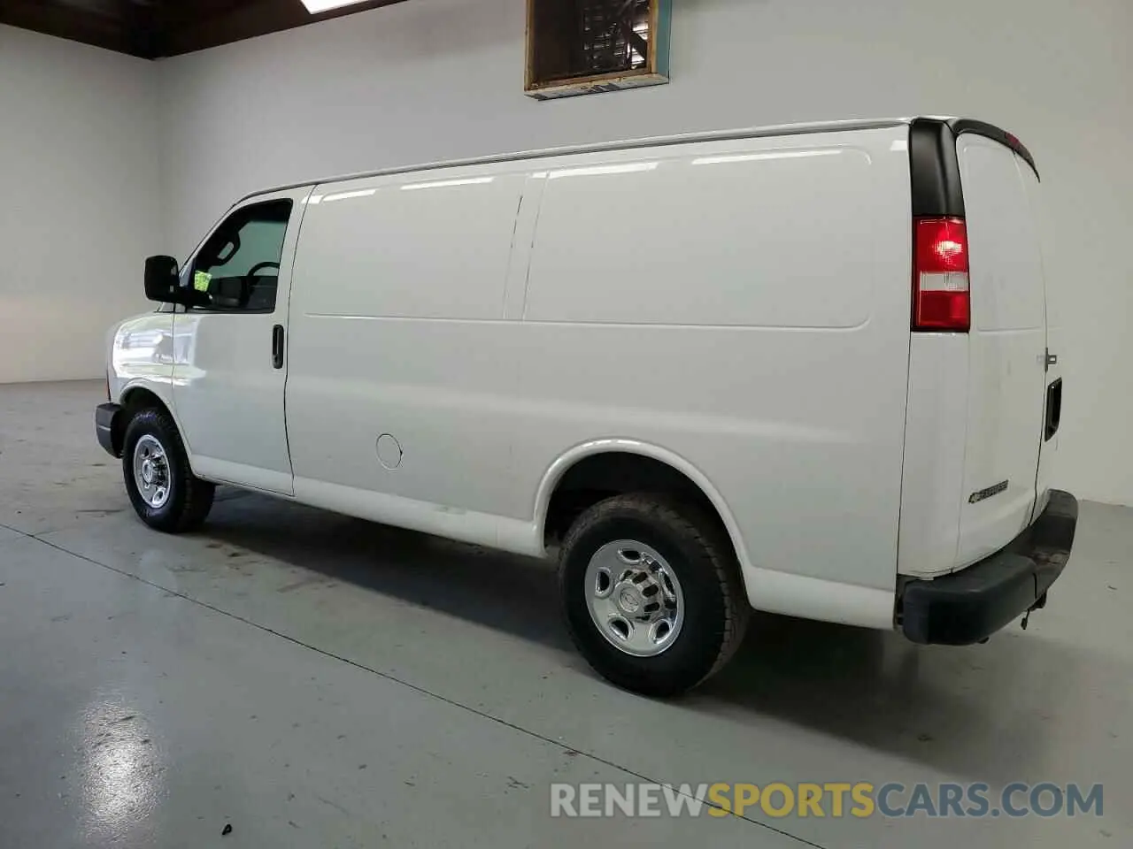 2 Photograph of a damaged car 1GCWGAFP5K1209330 CHEVROLET EXPRESS 2019