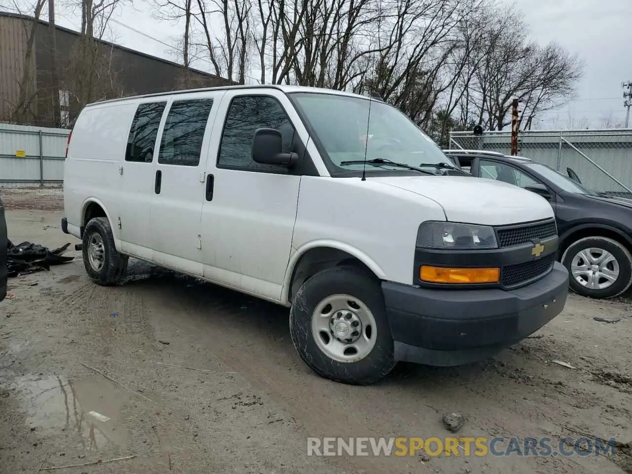 4 Photograph of a damaged car 1GCWGAFP7K1166738 CHEVROLET EXPRESS 2019