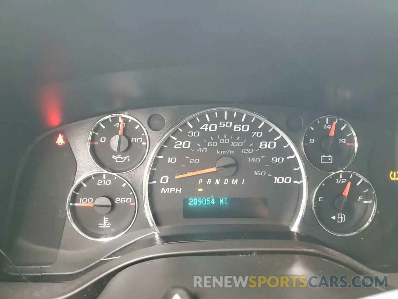 9 Photograph of a damaged car 1GCWGAFP7K1166738 CHEVROLET EXPRESS 2019