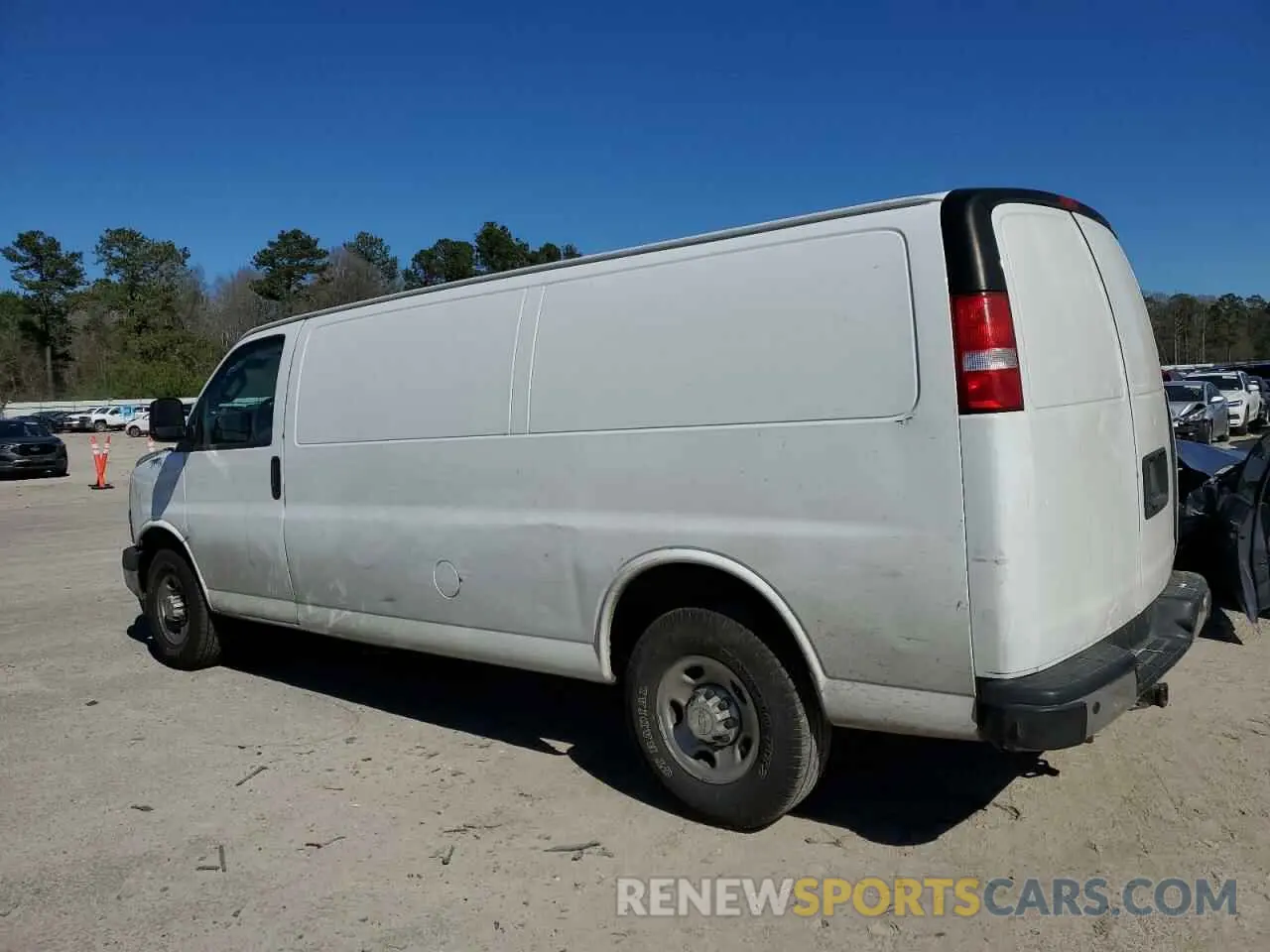 3 Photograph of a damaged car 1GCWGBFG2K1277946 CHEVROLET EXPRESS 2019