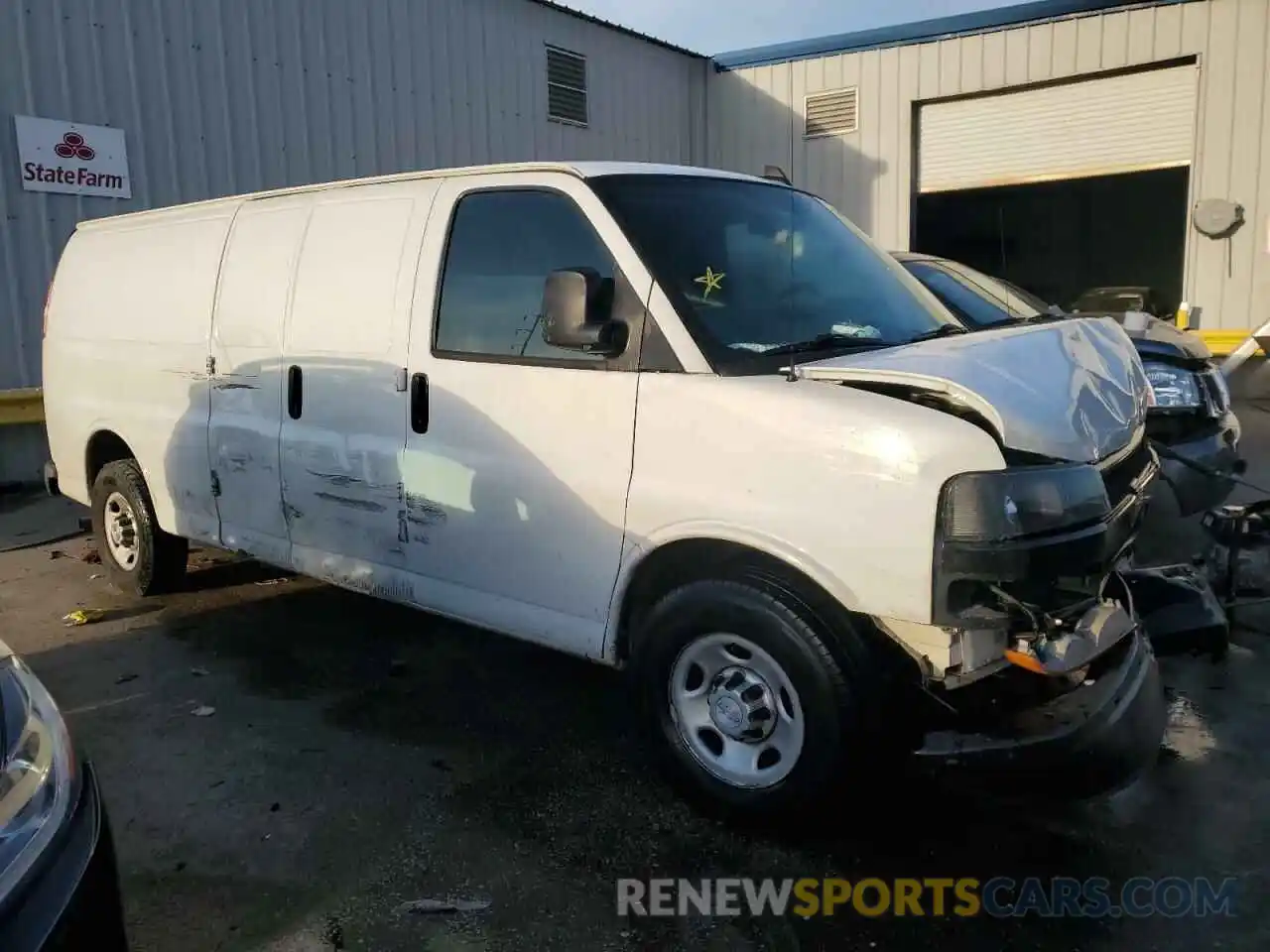 4 Photograph of a damaged car 1GCWGBFP3K1224883 CHEVROLET EXPRESS 2019