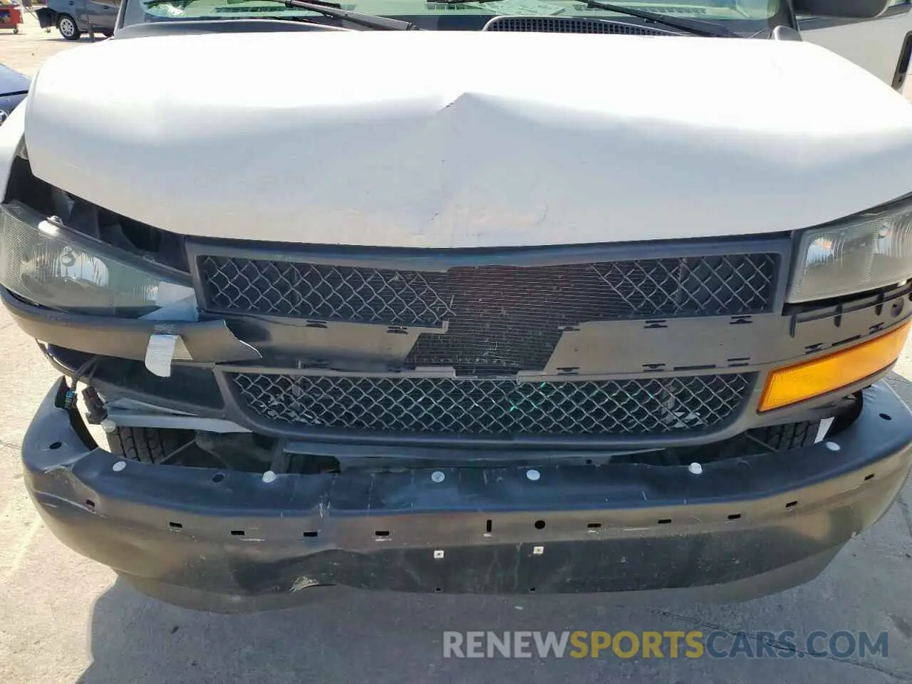 12 Photograph of a damaged car 1GCWGBFP4K1164337 CHEVROLET EXPRESS 2019