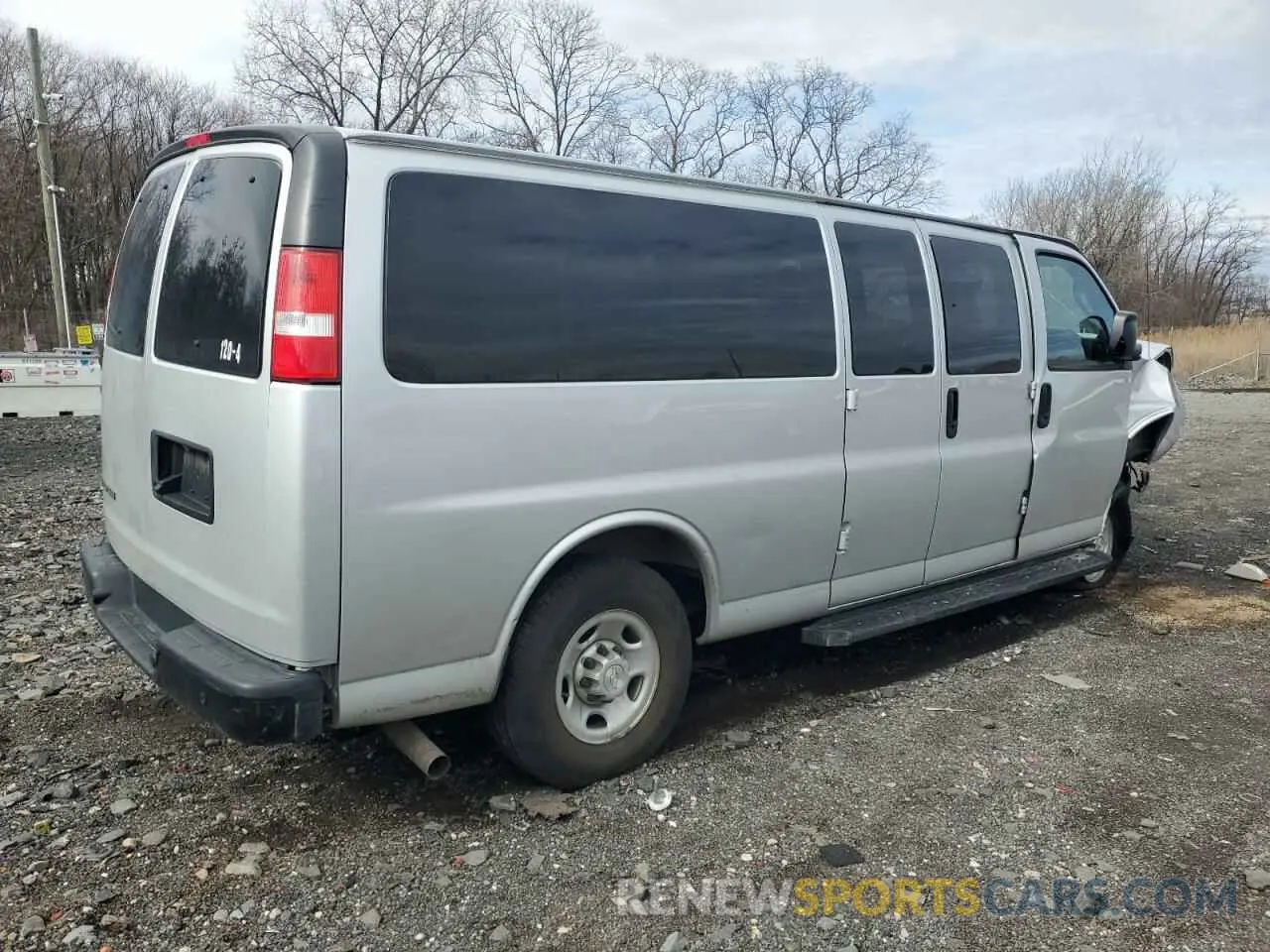 3 Photograph of a damaged car 1GAZGNFG5L1268053 CHEVROLET EXPRESS 2020