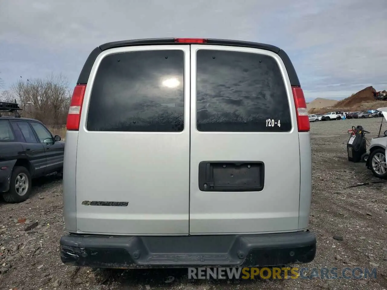 6 Photograph of a damaged car 1GAZGNFG5L1268053 CHEVROLET EXPRESS 2020