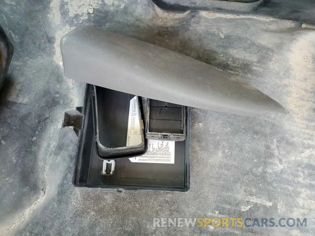 13 Photograph of a damaged car 1GAZGNFG6L1271561 CHEVROLET EXPRESS 2020