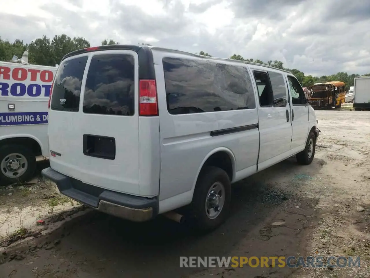 3 Photograph of a damaged car 1GAZGPFG7L1125732 CHEVROLET EXPRESS 2020