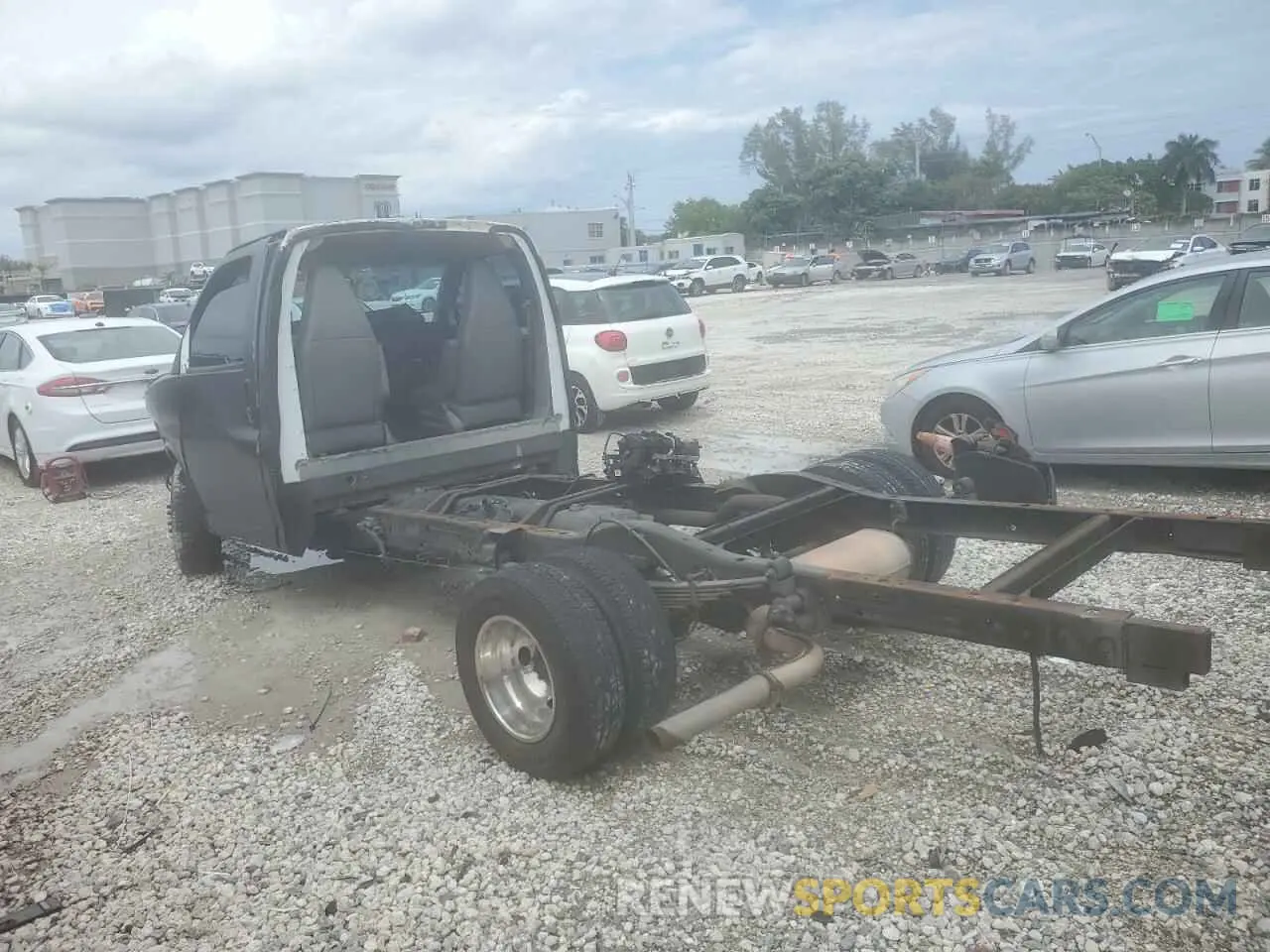 2 Photograph of a damaged car 1GB3GRFG1L1254739 CHEVROLET EXPRESS 2020