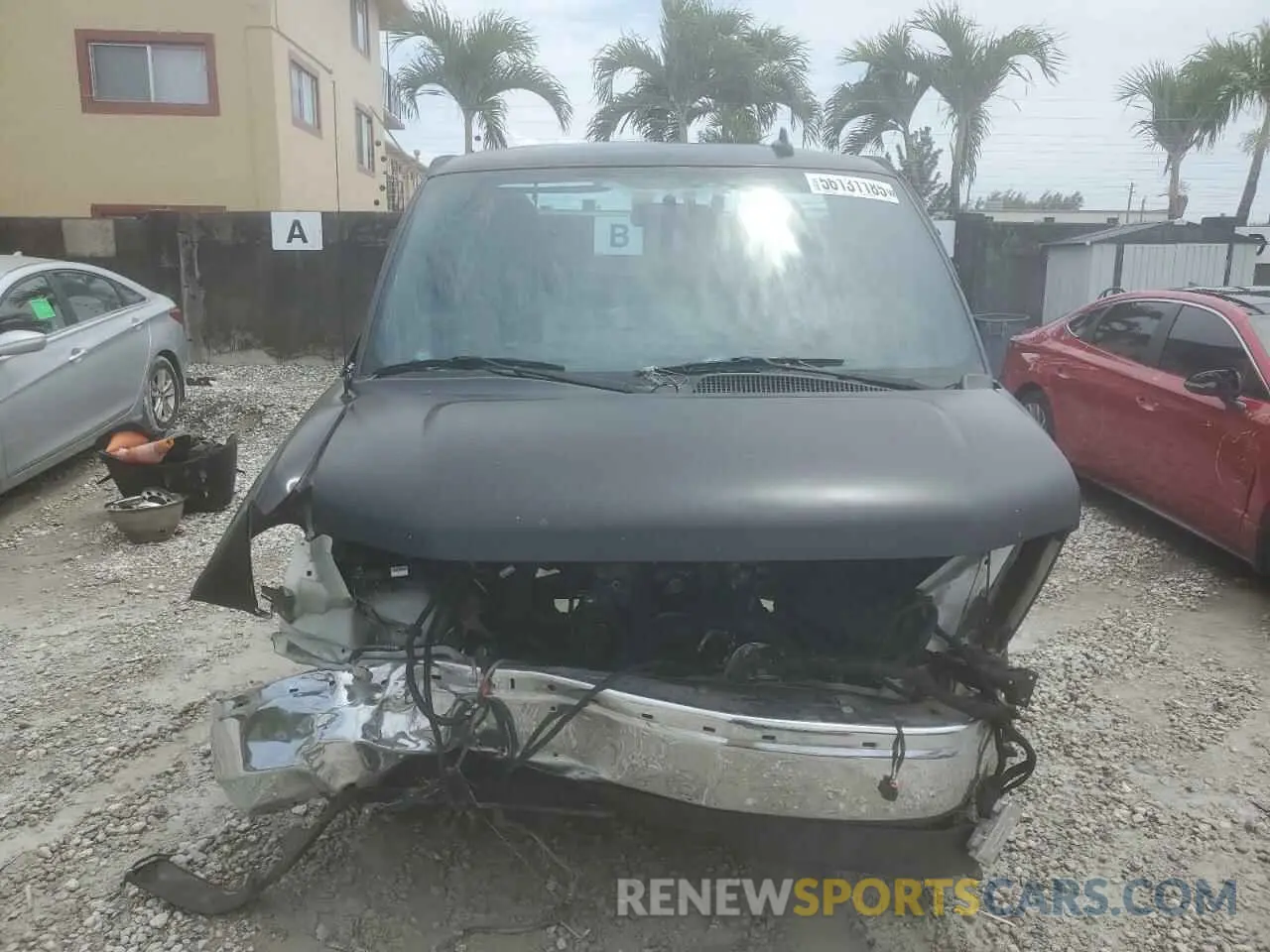 5 Photograph of a damaged car 1GB3GRFG1L1254739 CHEVROLET EXPRESS 2020