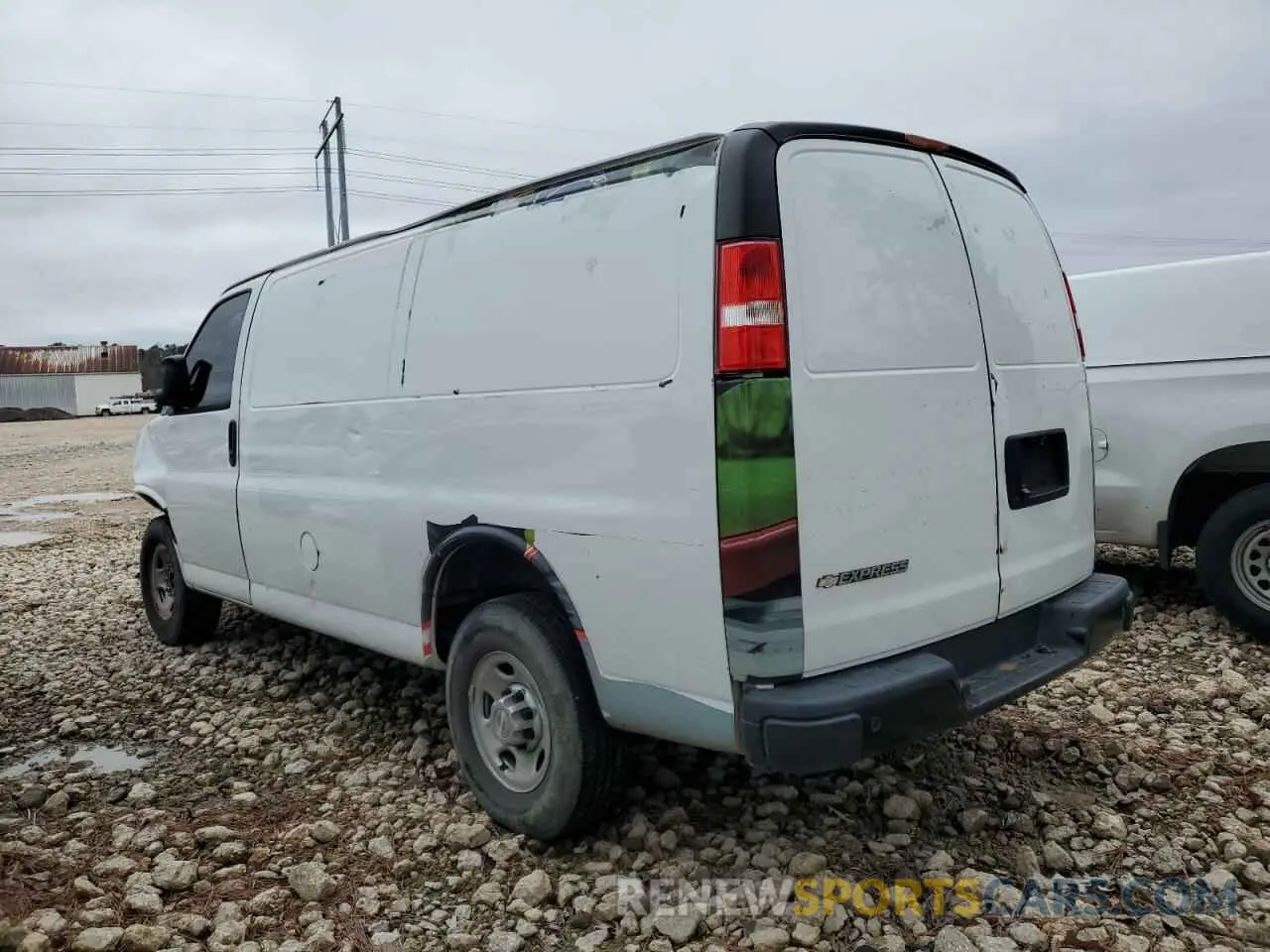 2 Photograph of a damaged car 1GCWGAFG3L1265011 CHEVROLET EXPRESS 2020