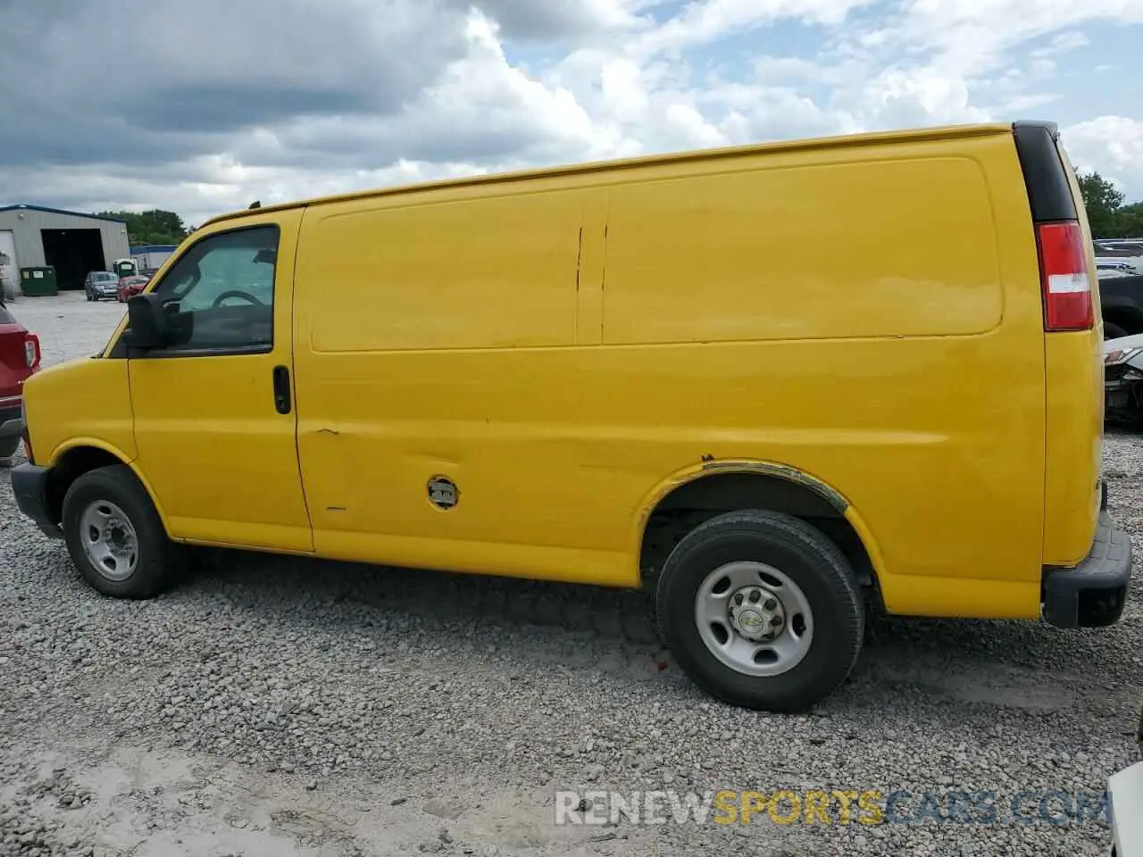 2 Photograph of a damaged car 1GCWGAFP5L1159031 CHEVROLET EXPRESS 2020