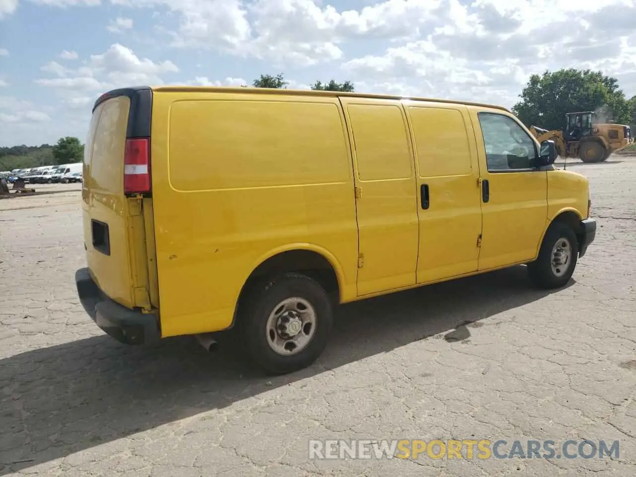3 Photograph of a damaged car 1GCWGAFP8L1225183 CHEVROLET EXPRESS 2020