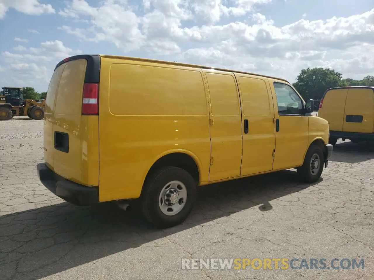 3 Photograph of a damaged car 1GCWGAFPXL1130592 CHEVROLET EXPRESS 2020