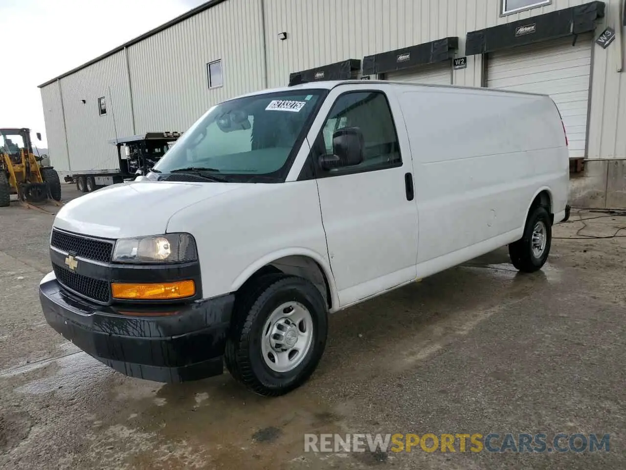 1 Photograph of a damaged car 1GCWGBFB5L1153692 CHEVROLET EXPRESS 2020