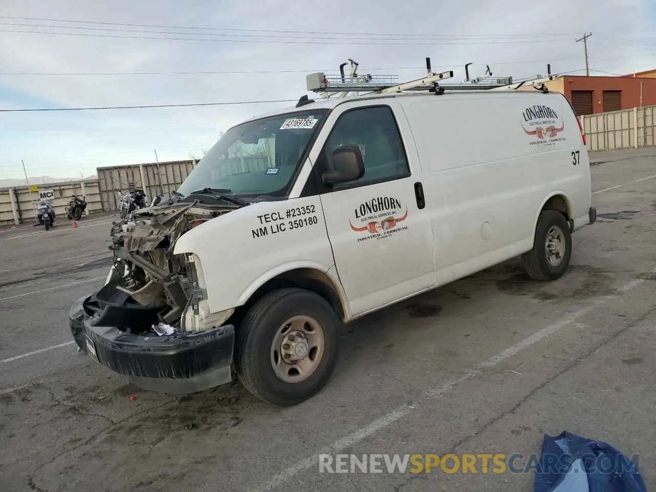 1 Photograph of a damaged car 1GCWGAFP5M1251810 CHEVROLET EXPRESS 2021