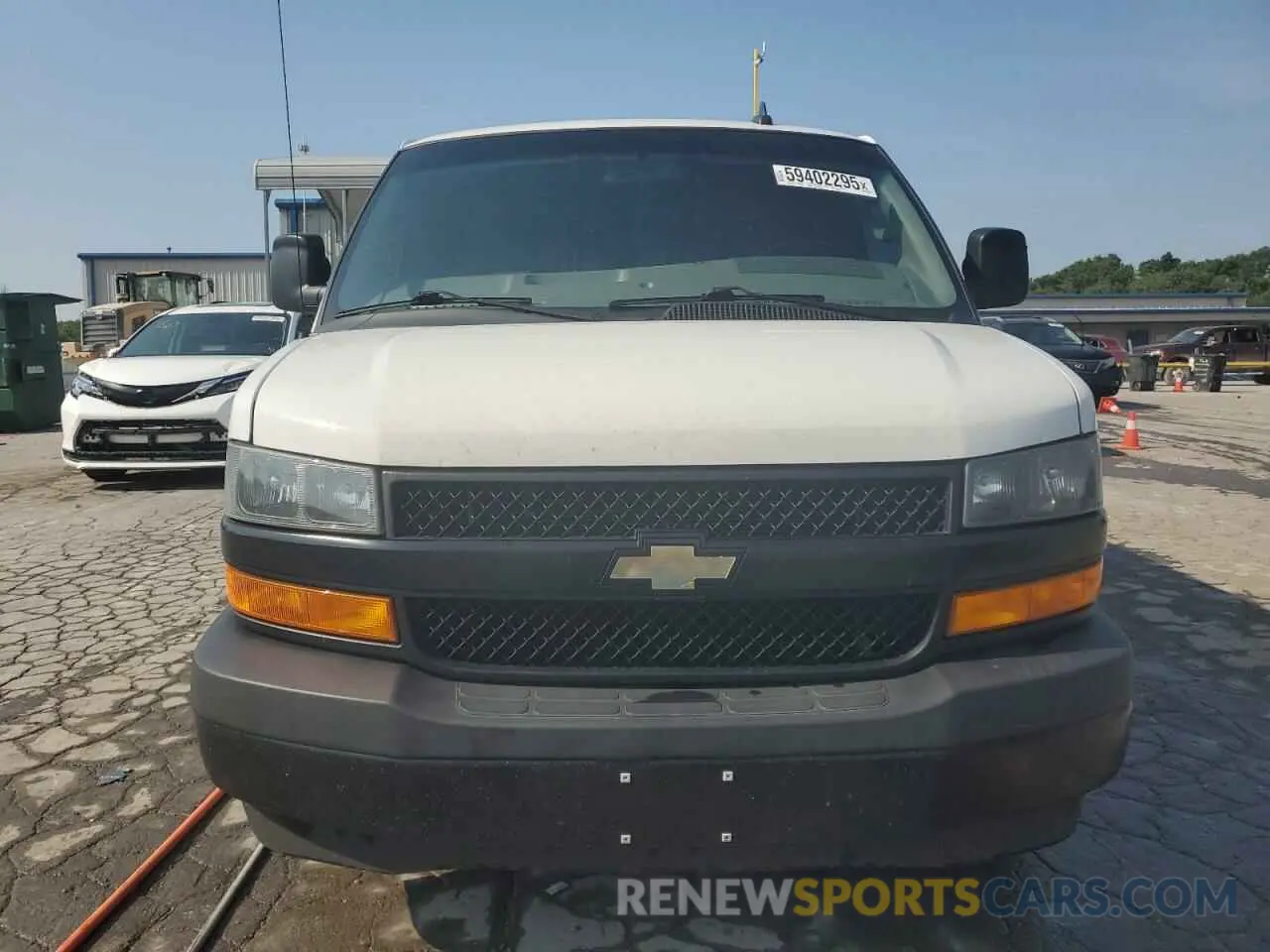 5 Photograph of a damaged car 1GCWGAFP6M1153742 CHEVROLET EXPRESS 2021
