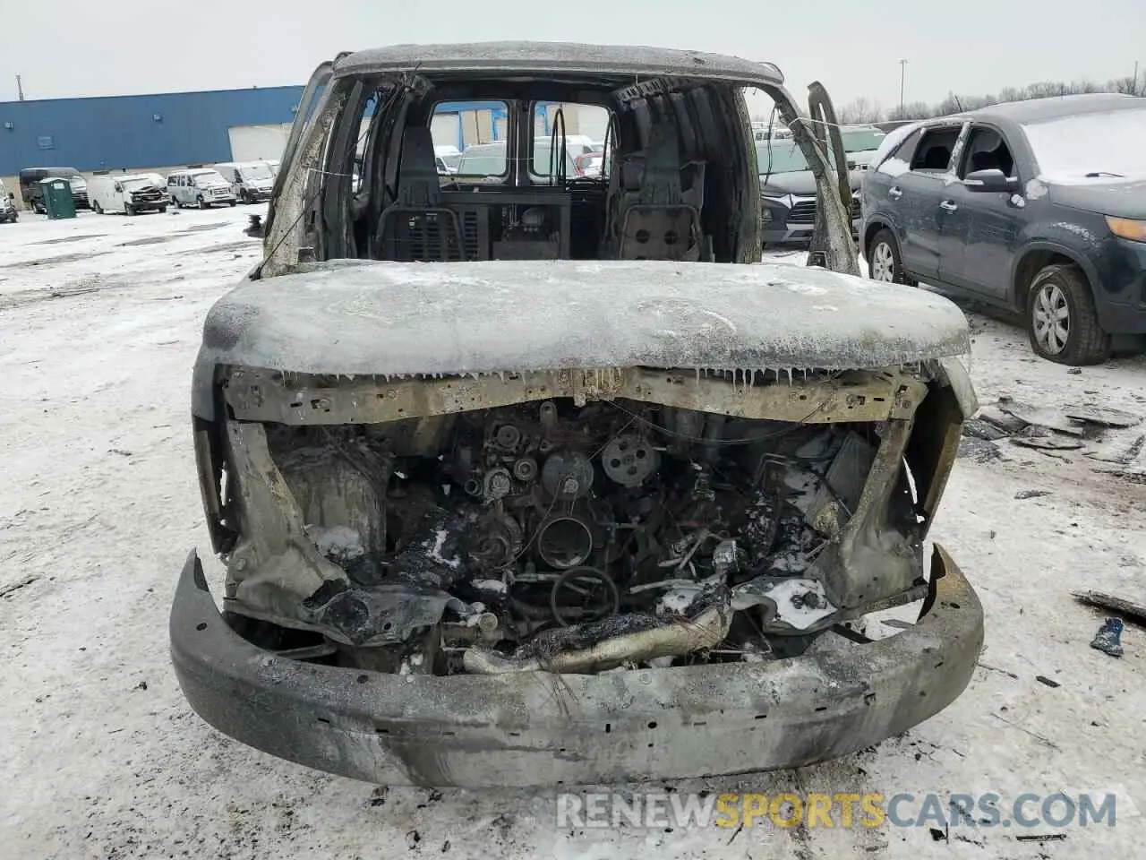 5 Photograph of a damaged car 1GCWGAFP8M1160692 CHEVROLET EXPRESS 2021
