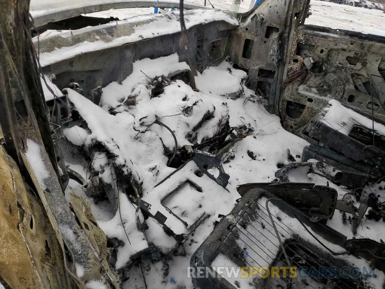 8 Photograph of a damaged car 1GCWGAFP8M1160692 CHEVROLET EXPRESS 2021