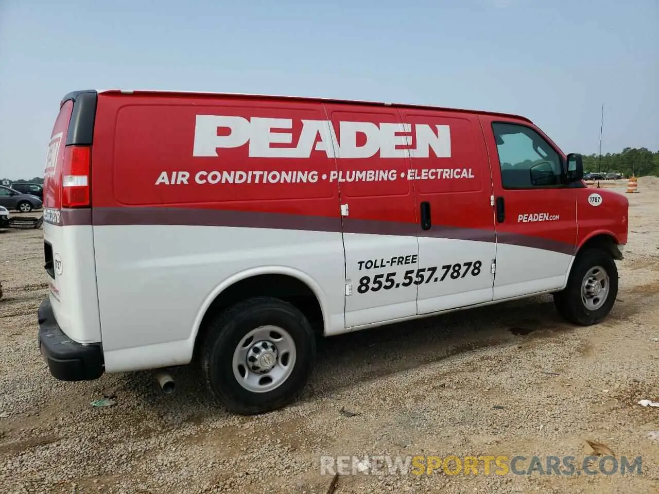 3 Photograph of a damaged car 1GCWGAFP8M1311787 CHEVROLET EXPRESS 2021