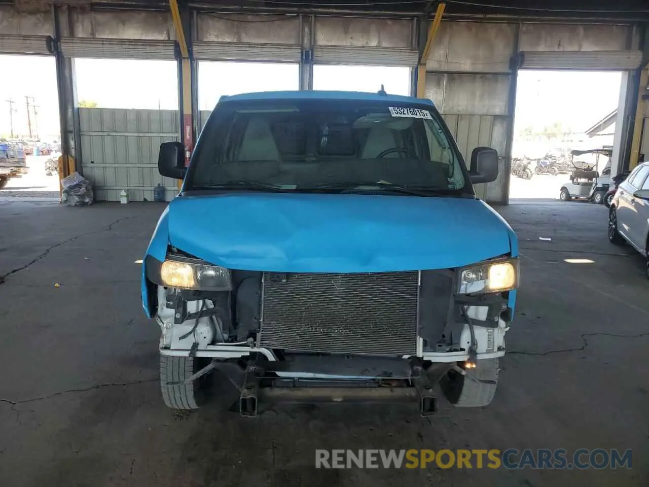 5 Photograph of a damaged car 1GCWGBFPXM1187527 CHEVROLET EXPRESS 2021