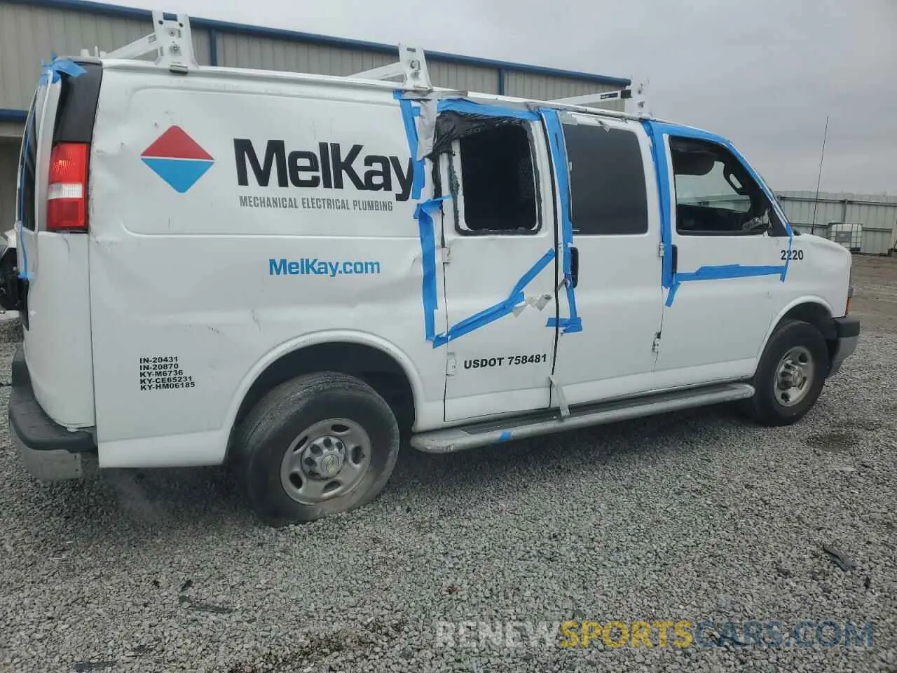 3 Photograph of a damaged car 1GCWGAFP0N1177570 CHEVROLET EXPRESS 2022