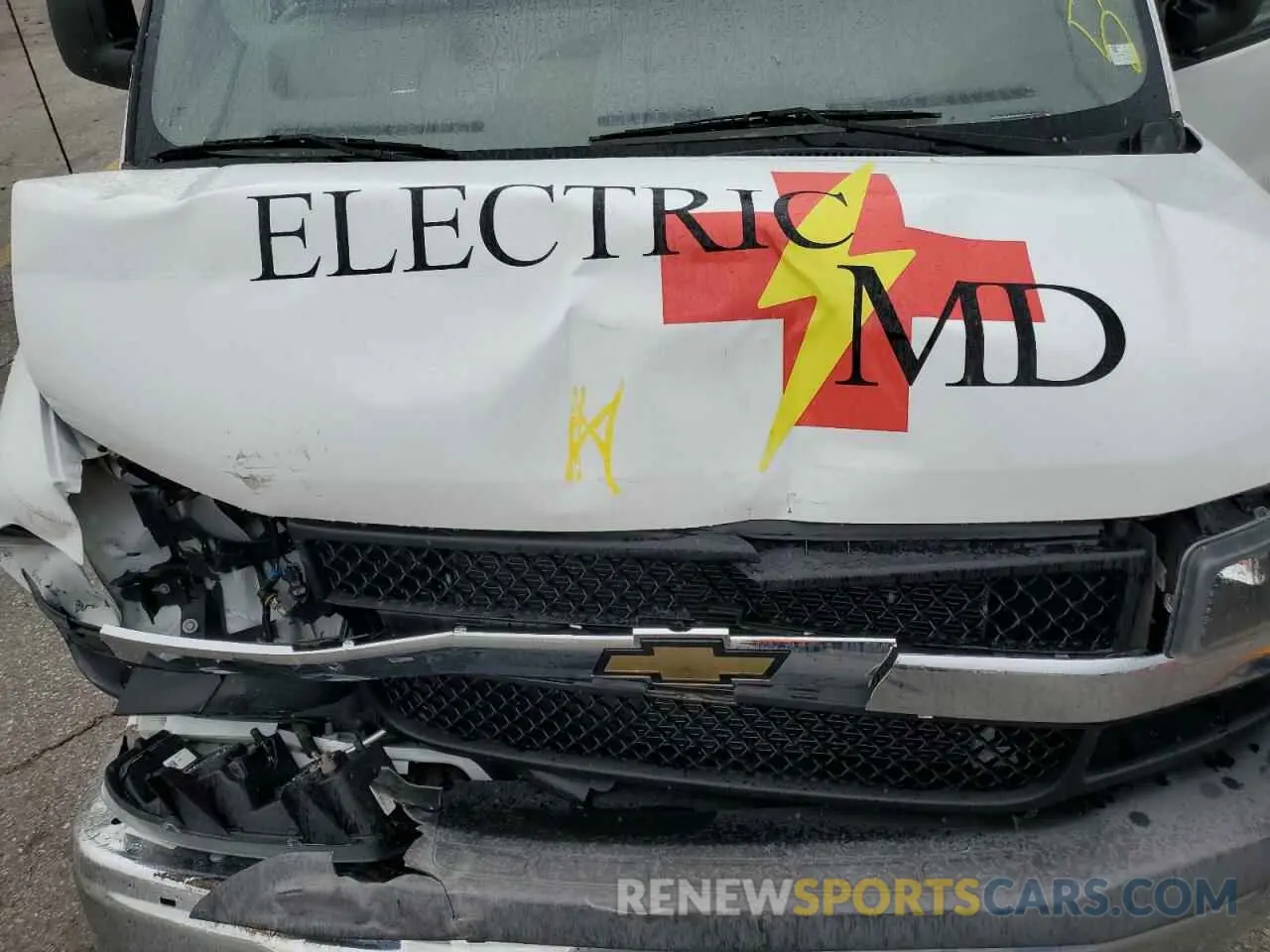 12 Photograph of a damaged car 1GCWGAFP1N1177920 CHEVROLET EXPRESS 2022
