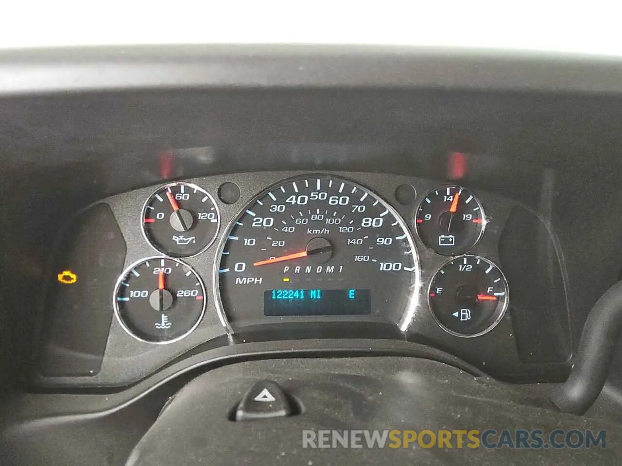 9 Photograph of a damaged car 1GCWGAFP3N1216992 CHEVROLET EXPRESS 2022