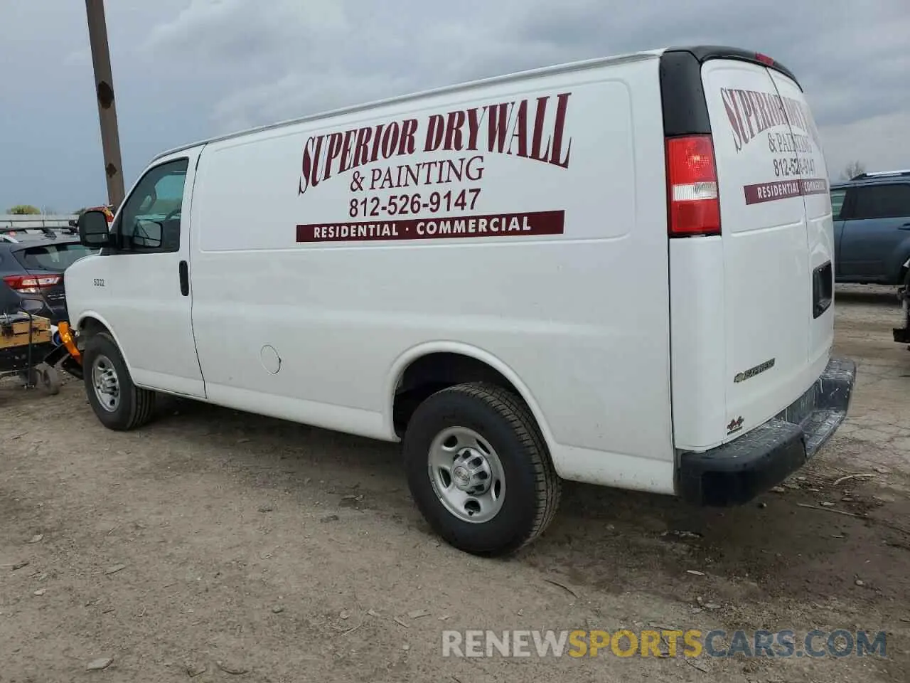 2 Photograph of a damaged car 1GCWGAFP4N1280376 CHEVROLET EXPRESS 2022